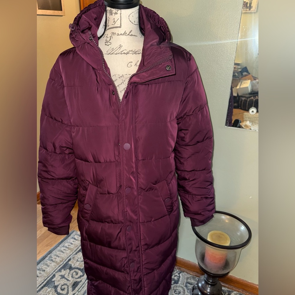 UNIVERSAL STANDARD LONG HOODED PUFFER COAT